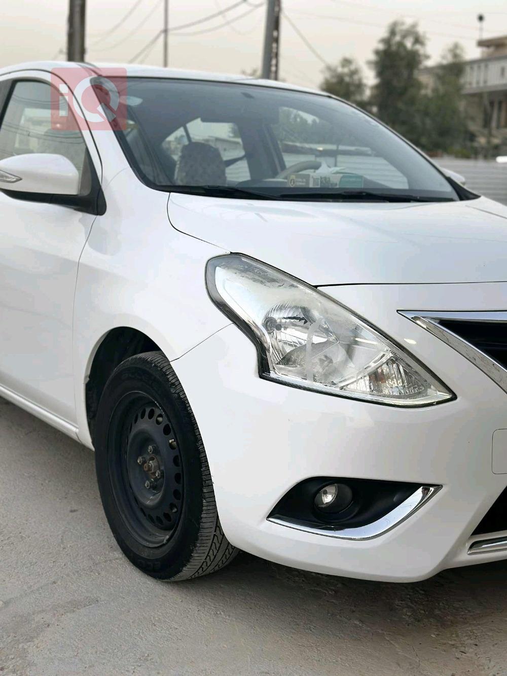 نیسان سەنی